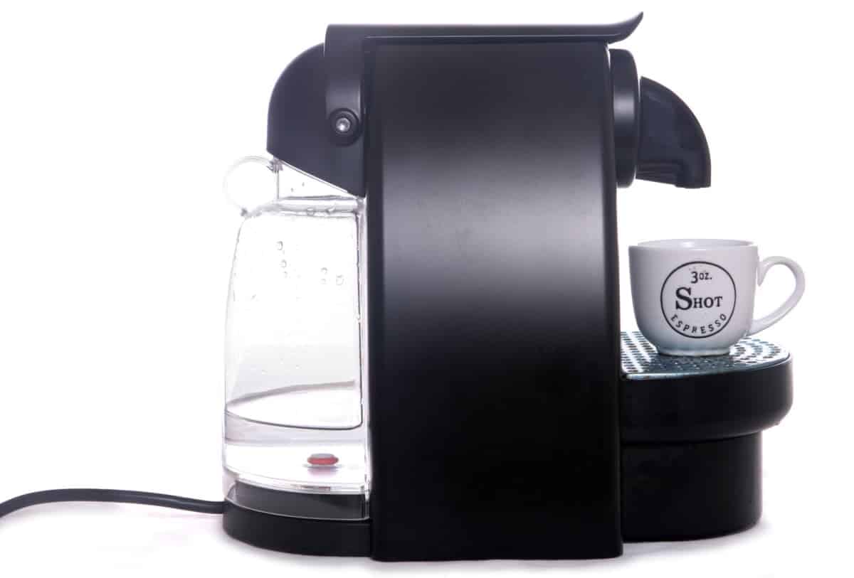 espresso machine with capsule in water